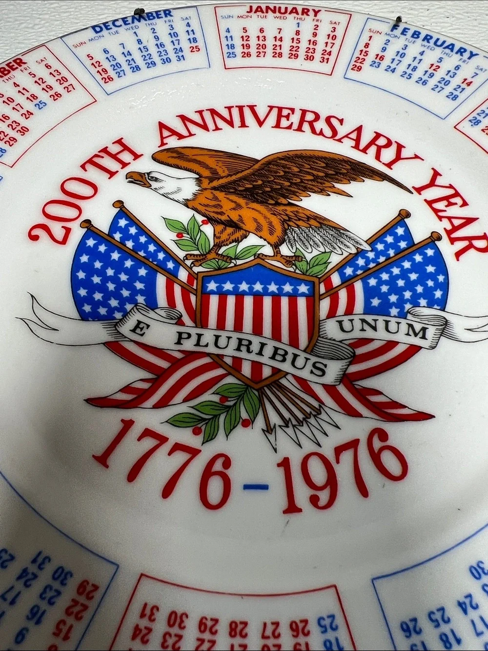 200th ANNIVERSARY YEAR 1776-1976 Calendar PLATE AMERICAN FLAG & EAGLE